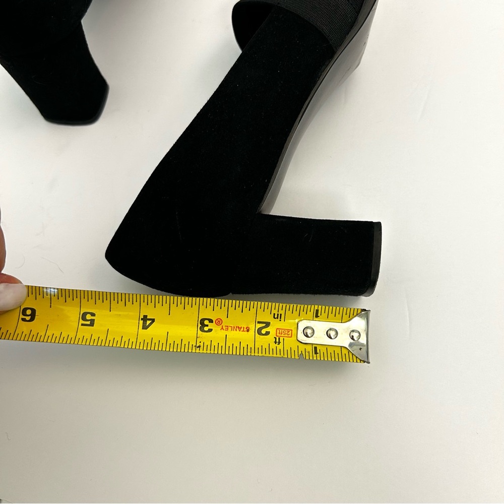Stuart Weitzman VIntage Block heel, Square Toe Pump, size 10 AA - Picture 8 of 12
